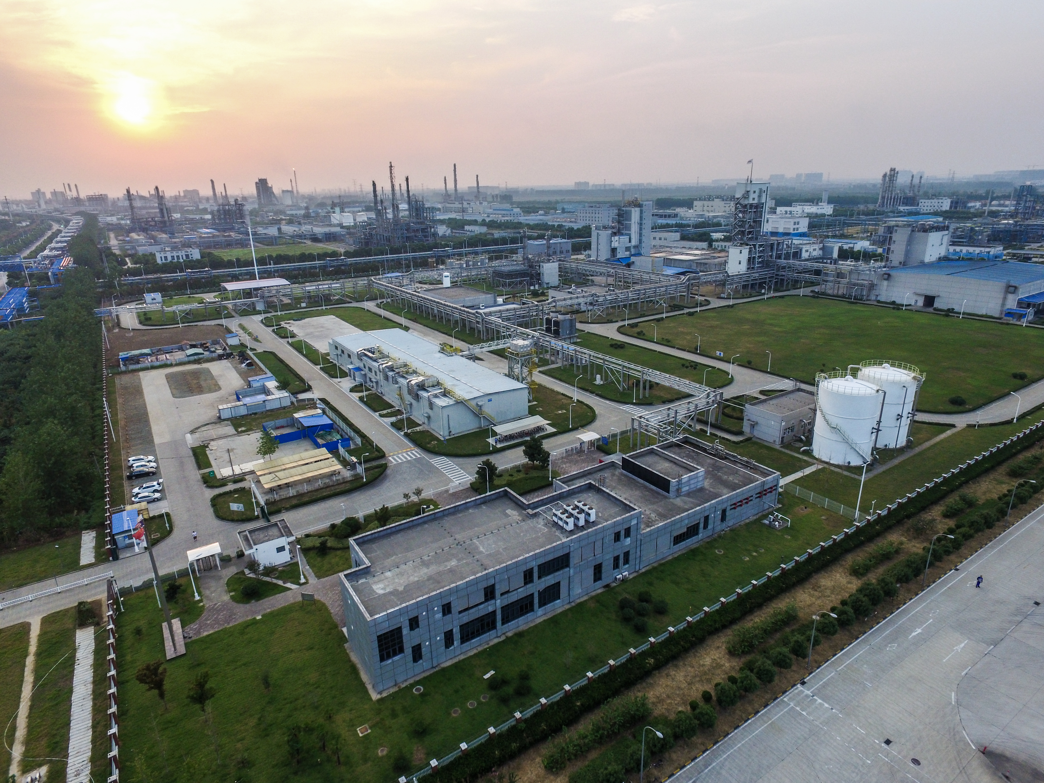 化工產業生產基地的規劃與運營